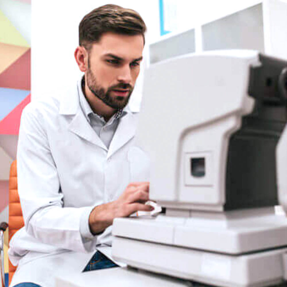 optometrist in Elgin